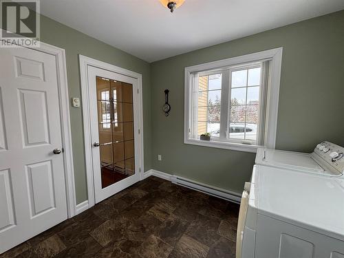 2 Main Highway, Kingston, NL - Indoor