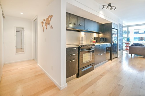 Cuisine - 415-350 Boul. De Maisonneuve O., Montréal (Ville-Marie), QC - Indoor Photo Showing Kitchen