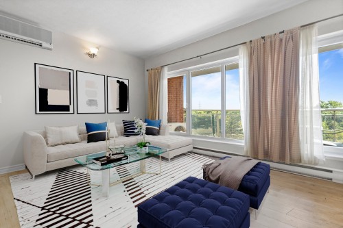 Salon - 717-18 Ch. Du Bord-Du-Lac-Lakeshore, Pointe-Claire, QC - Indoor Photo Showing Living Room