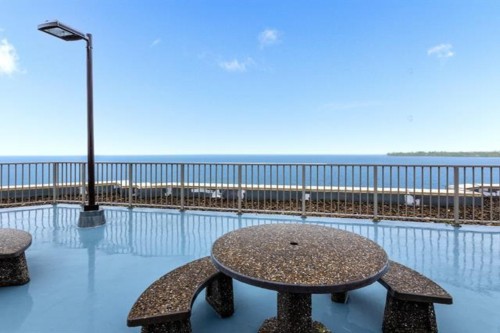 Autre - 717-18 Ch. Du Bord-Du-Lac-Lakeshore, Pointe-Claire, QC - Outdoor With Body Of Water With In Ground Pool