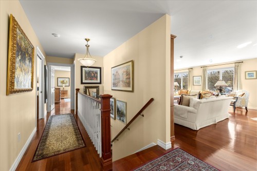 Escalier - 12  - 16 Rue Appleglen, Hudson, QC - Indoor Photo Showing Other Room