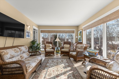 Boudoir - 12  - 16 Rue Appleglen, Hudson, QC - Indoor Photo Showing Living Room