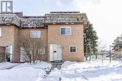 53 - 10 RODDA BOULEVARD N  Toronto, ON M1E 2Z6