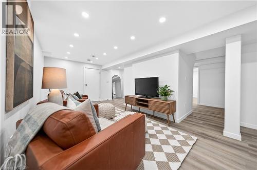 243 Highview Drive, Kitchener, ON - Indoor Photo Showing Living Room