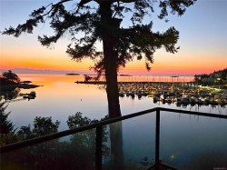 3483 Schooner Rd  Nanoose Bay, BC V9P 9H9