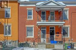2 - 9 LARCH STREET  Ottawa, ON K1R 6W4