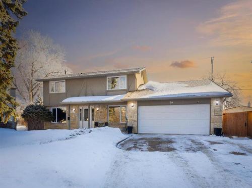 39 Erlandson Drive  Winnipeg, MB R3K 0G6