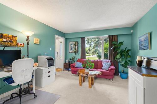 39 Erlandson Drive, Winnipeg, MB - Indoor