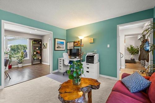 39 Erlandson Drive, Winnipeg, MB - Indoor