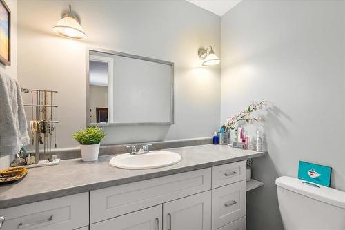 39 Erlandson Drive, Winnipeg, MB - Indoor Photo Showing Bathroom