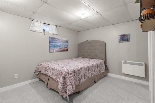 39 Erlandson Drive, Winnipeg, MB - Indoor Photo Showing Bedroom