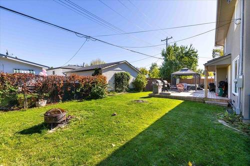 39 Erlandson Drive, Winnipeg, MB - Outdoor With Deck Patio Veranda