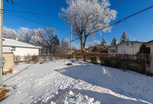 39 Erlandson Drive, Winnipeg, MB - Outdoor