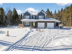 11 Amber Ridge CRT  Berry Mills, NB E1G 5R3