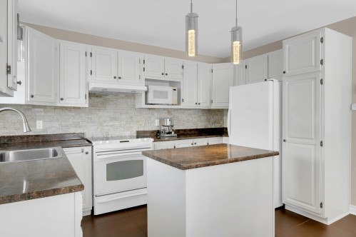 Cuisine - 202 Rue Des Pins, Prévost, QC - Indoor Photo Showing Kitchen