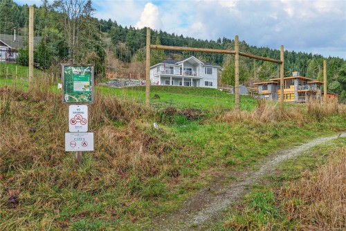 159 Cypress View Rd, Salt Spring, BC 