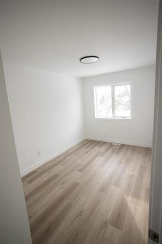 154 Perth Ave, Winnipeg, MB 