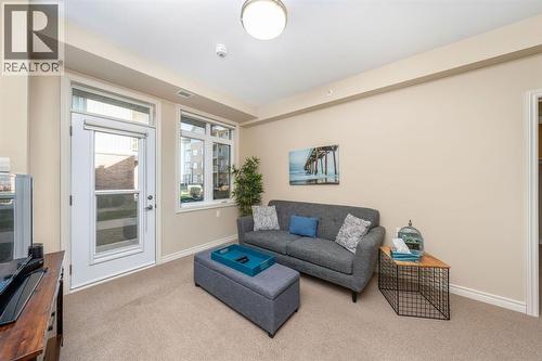 180 Bunker Avenue Unit# 2Br, St Clair, ON - Indoor Photo Showing Living Room