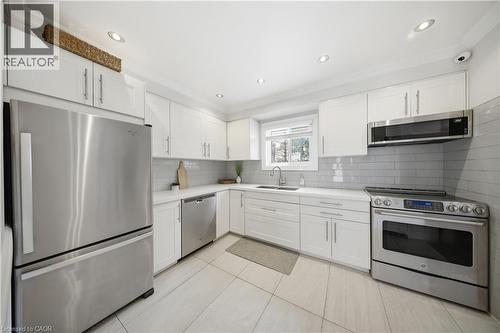 43 Kipling Crescent, Ajax, ON - Indoor Photo Showing Kitchen With Stainless Steel Kitchen
