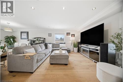 43 Kipling Crescent, Ajax, ON - Indoor Photo Showing Living Room