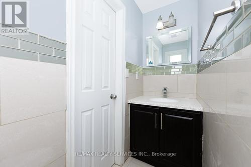 161 Hupfield Trail, Toronto, ON - Indoor Photo Showing Bathroom