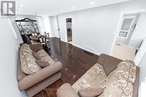 161 Hupfield Trail, Toronto, ON - Indoor Photo Showing Living Room