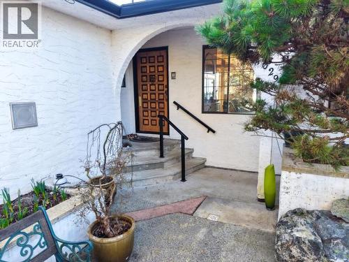 4029 Lytton Ave, Powell River, BC - Outdoor