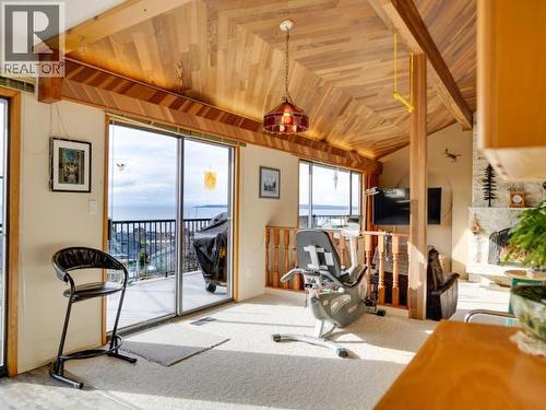 4029 Lytton Ave, Powell River, BC - Indoor