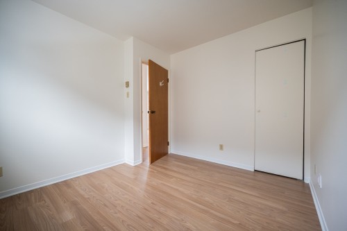 Master Bedroom - 346 Boul. Samson, Laval (Sainte-Dorothée), QC - Indoor Photo Showing Other Room