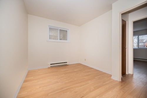 Bedroom - 346 Boul. Samson, Laval (Sainte-Dorothée), QC - Indoor Photo Showing Other Room