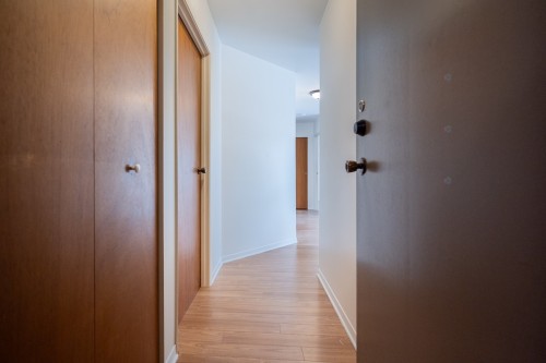 Mud Room - 346 Boul. Samson, Laval (Sainte-Dorothée), QC - Indoor Photo Showing Other Room