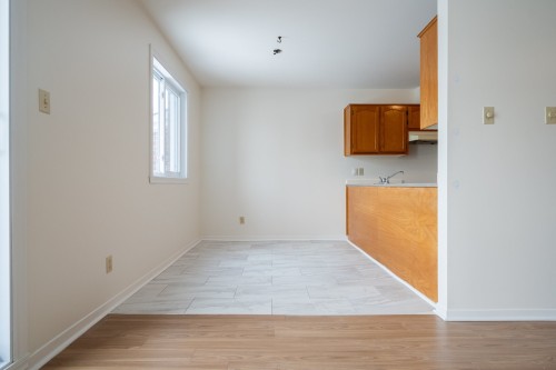 Dinette - 346 Boul. Samson, Laval (Sainte-Dorothée), QC - Indoor Photo Showing Other Room