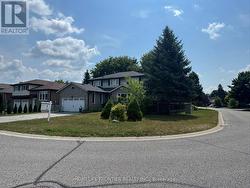 39 CAMROSE DRIVE  Georgina, ON L4P 3L6