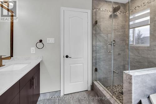 2365 Bankside Drive, Mississauga, ON - Indoor Photo Showing Bathroom