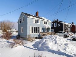 31 Hillcrest Street  Inverness, NS B0E 1N0