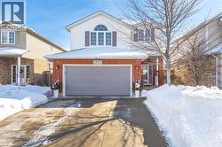 453 SANDY COVE Crescent  Waterloo, ON N2K 4B6