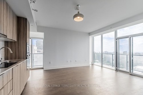 3106-955 Bay Street, Toronto, ON - Indoor Photo Showing Kitchen