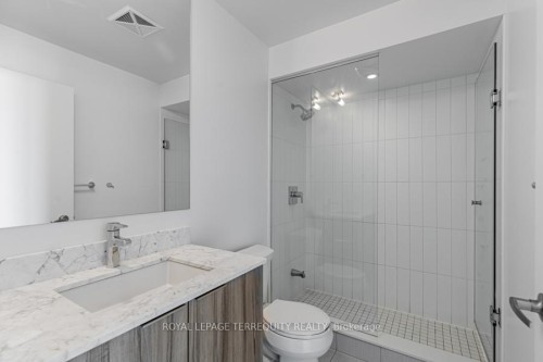 3106-955 Bay Street, Toronto, ON - Indoor Photo Showing Bathroom