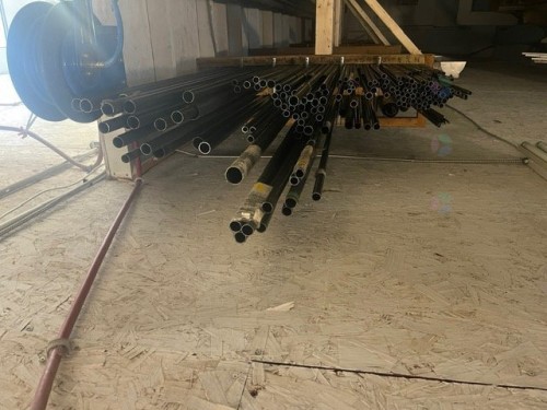 Workshop - 437 Route 309 N., Mont-Saint-Michel, QC - 