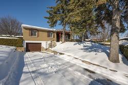 560 Rue Hocquart  Laval (Duvernay), QC H7E 3N7