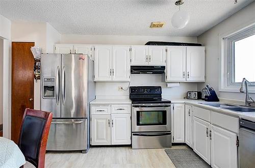 75 Greensboro Bay, Winnipeg, MB 