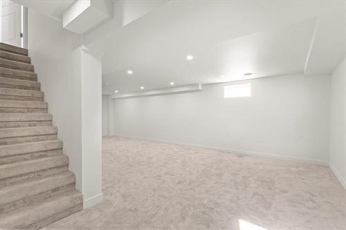 102 Ebb Tide Dr, Winnipeg, MB 