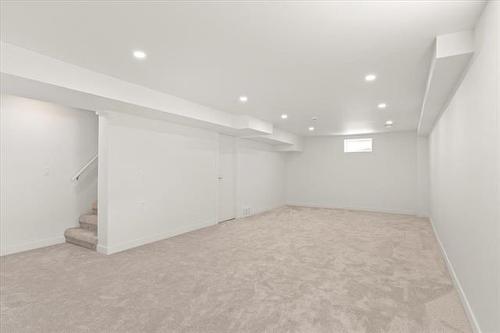 102 Ebb Tide Dr, Winnipeg, MB 