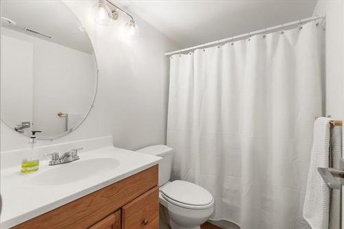 102 Ebb Tide Dr, Winnipeg, MB 