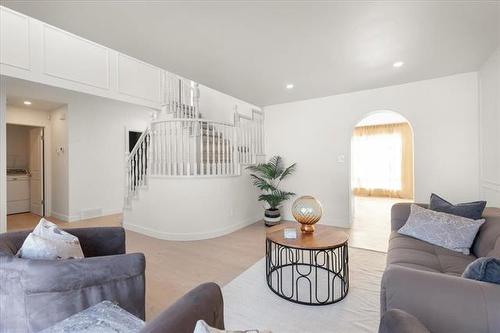 102 Ebb Tide Dr, Winnipeg, MB 