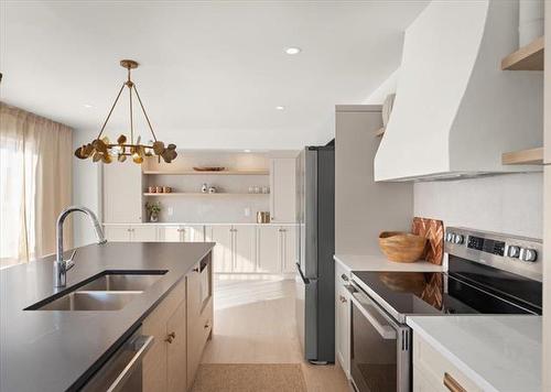 102 Ebb Tide Dr, Winnipeg, MB 