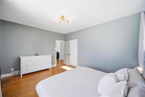 5 Neil Pl, Winnipeg, MB 