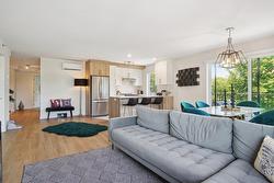 210-531 Boul. Adolphe-Chapleau  Bois-Des-Filion, QC J6Z 0C9