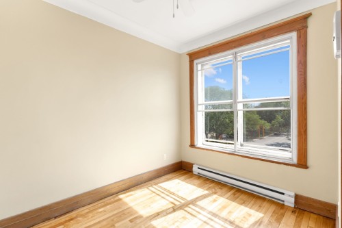 Bedroom - 2299 Rue Rachel E., Montréal (Le Plateau-Mont-Royal), QC - Indoor Photo Showing Other Room