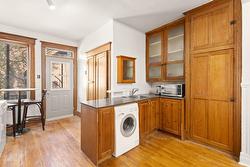 2295 Rue Rachel E.  Montréal (Le Plateau-Mont-Royal), QC H2H 1R5